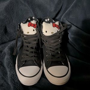 Hello Kitty Converse